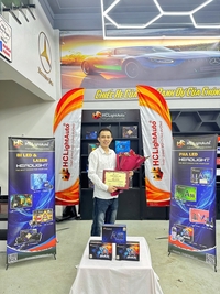 NỘI THẤT Ô TÔ MB AUTO CHÍNH THỨC TRAO CHỨNG NHẬN ĐƠN VỊ LẮP ĐẶT SẢN PHẨM CHÍNH HÃNG HCLIGHTAUTO TẠI THANH HOÁ